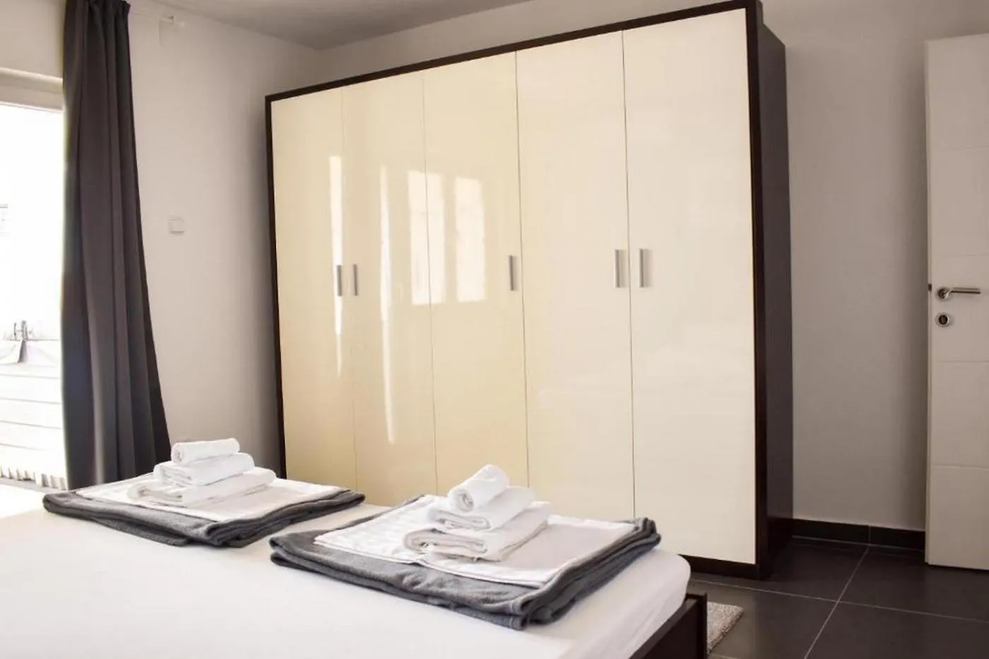 Apartments With A Parking Space Novi Vinodolski - 2348 Croatia